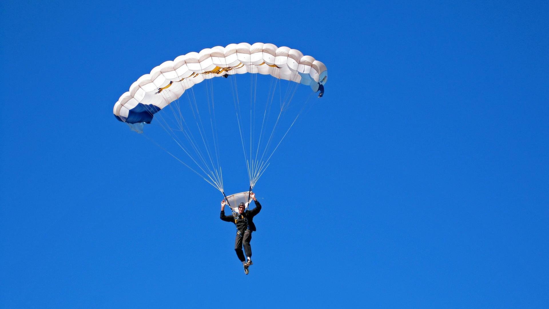 体育新闻中心发布行业趋势白皮书,体育产业消息