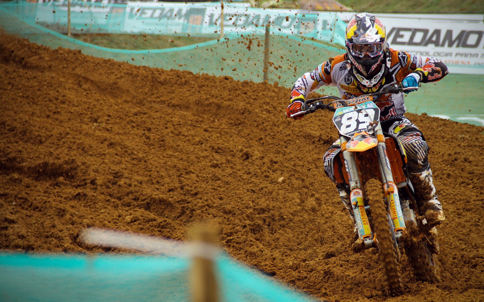 波兰队赛制分析：如何通过战术变化保持比赛的主动权，波兰球队分析