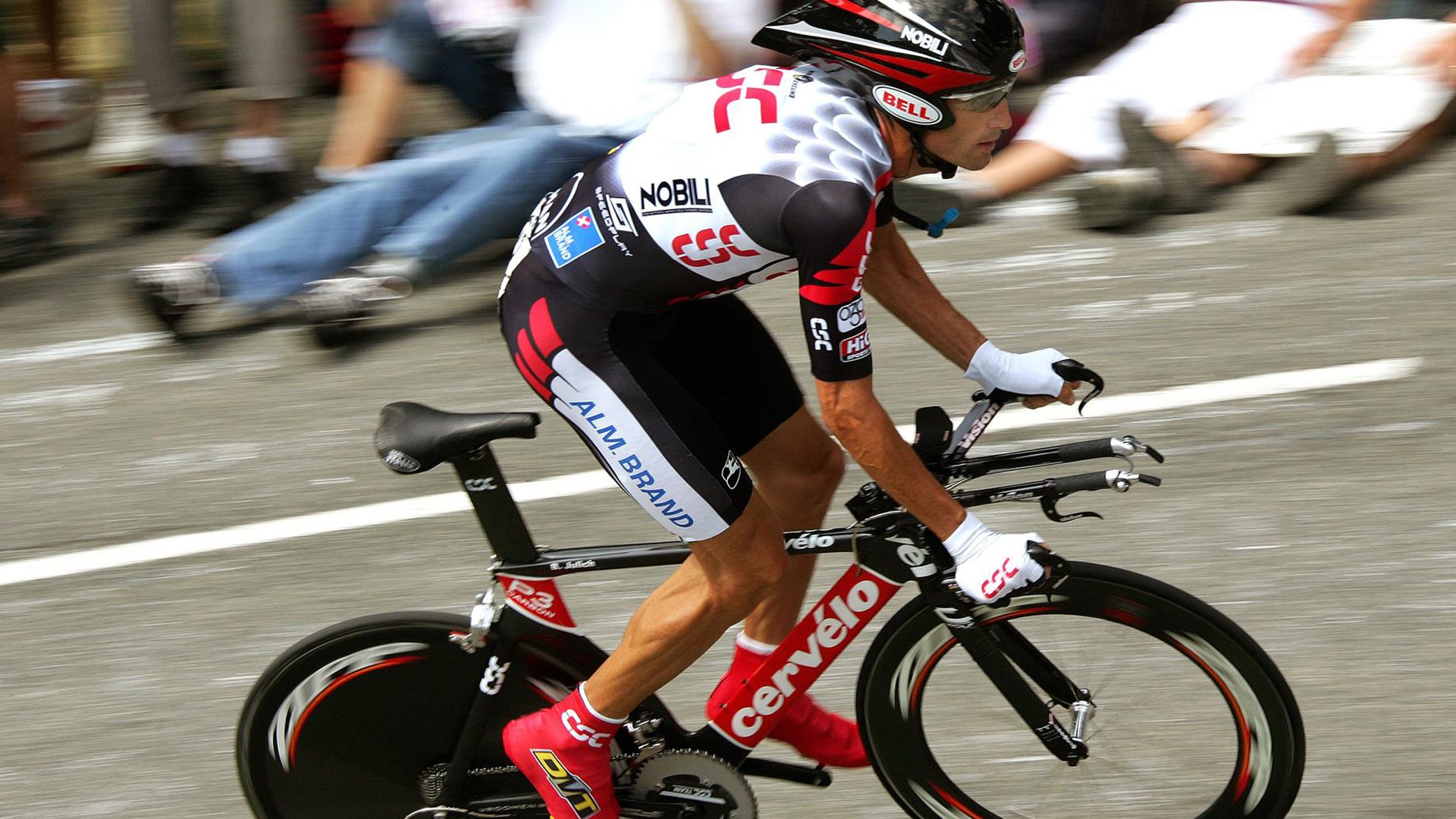 自由泳滑行、拉水、出水三阶段节奏细解，自由泳 拉水