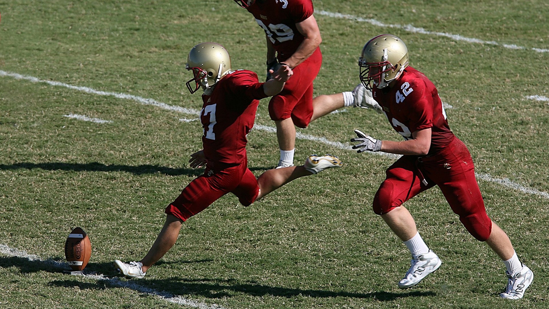 九游体育app-【击球打法升级】现代打击战术如何应对高速投球？